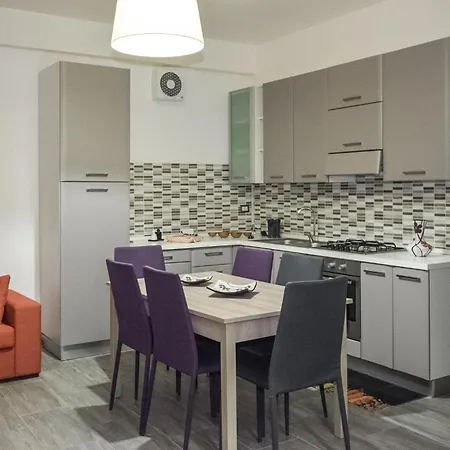 Awesome In With Kitchen Apartment *